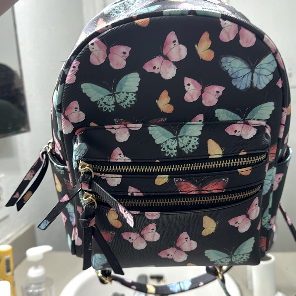 Es una mochila muy bonita